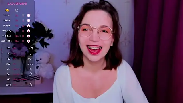 KindHazelHere  online show from 04-21-26, 11:29