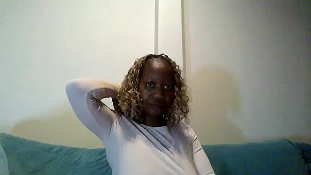 Snapshot of Hardnipples8 chatting on 05-04-26, 11:01 Hardnipples8 online show from 05-04-26, 11:01