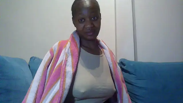 Snapshot of Hardnipples8 chatting on 06-08-26, 11:16 Hardnipples8 online show from 06-08-26, 11:16