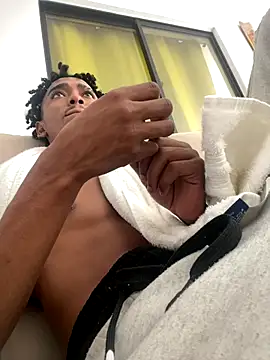 matatanlove online show from 10-18-25, 04:41