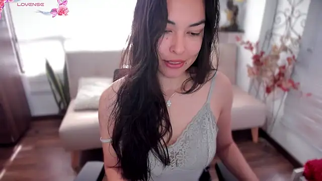 Lunlunera online show from 10-23-25, 02:16