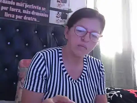 jellyfishhot online show from 03-01-25, 06:54