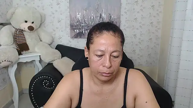 mature martina online show from 04-18-26, 09:57