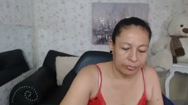 mature martina online show from 05-26-26, 08:16