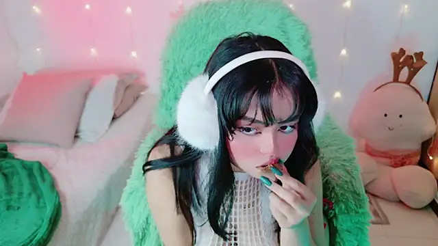 Snapshot of damn_that_booty chatting on 12-08-24, 02:39 damn that booty online show from 12-08-24, 02:39