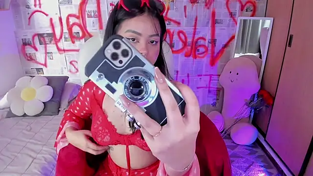 Snapshot of damn_that_booty chatting on 02-16-25, 02:00 damn that booty online show from 02-16-25, 02:00