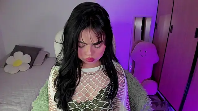 Snapshot of damn_that_booty chatting on 02-24-25, 10:15 damn that booty online show from 02-24-25, 10:15