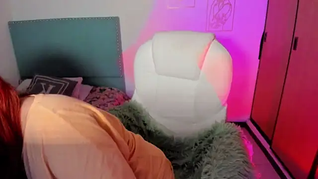 Snapshot of damn_that_booty chatting on 11-20-25, 10:26 damn that booty online show from 11-20-25, 10:26