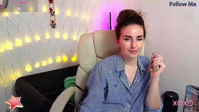 Snapshot of xx_adrihanna_xx chatting on 01-24-25, 04:17 xx adrihanna xx online show from 01-24-25, 04:17