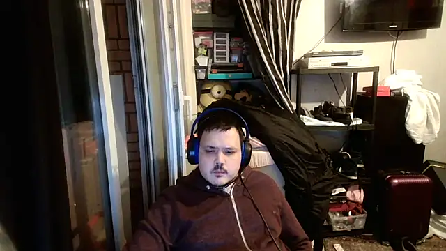 Snapshot of Bebemickey75 chatting on 02-21-25, 08:16 Bebemickey75 online show from 02-21-25, 08:16