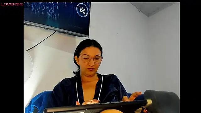 Angelblue  online show from 04-22-26, 01:34