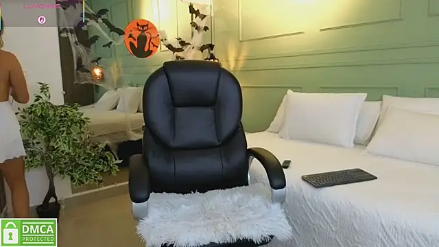 kataliina   online show from 10-24-25, 11:28