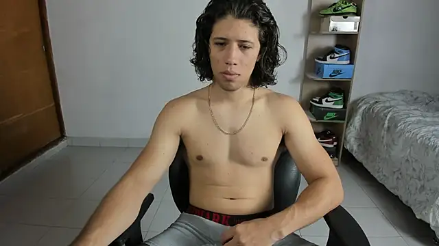 imtonny19 online show from 02-15-25, 09:48