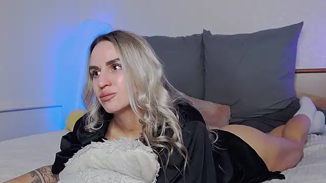 SofiJames online show from 12-03-25, 06:54