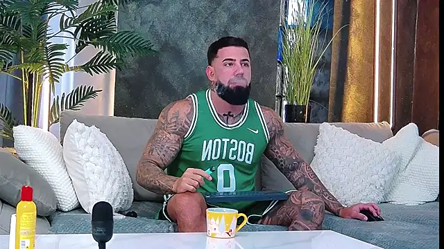 masterkingofmusclee online show from 10-06-25, 07:28