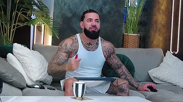 masterkingofmusclee online show from 12-16-25, 09:58