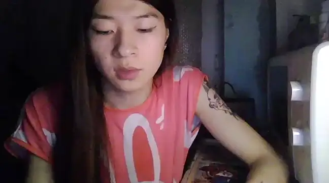 CarlyJoy online show from 02-28-25, 06:20