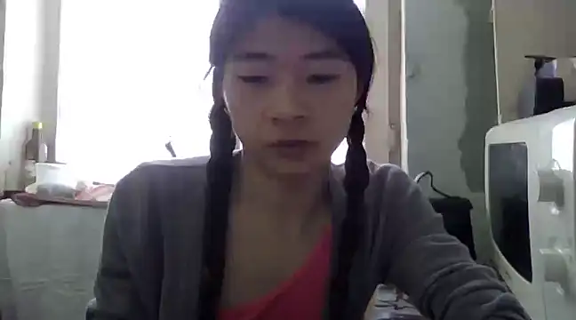 CarlyJoy online show from 03-10-25, 10:48