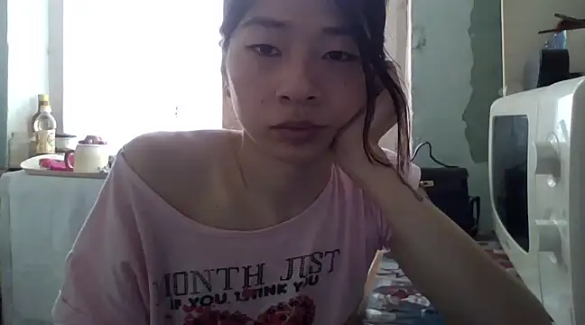 CarlyJoy online show from 03-21-25, 10:39