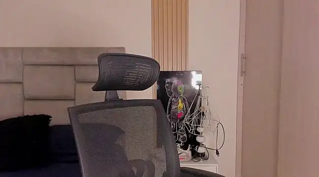 paul rogerr online show from 12-14-24, 05:40