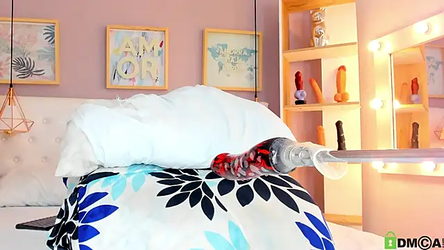 Snapshot of julyanna_ chatting on 10-06-25, 08:06 julyanna  online show from 10-06-25, 08:06