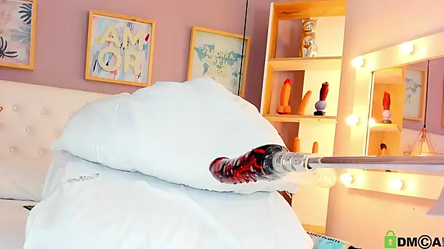 Snapshot of julyanna_ chatting on 10-08-25, 08:39 julyanna  online show from 10-08-25, 08:39