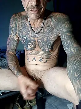 Snapshot of deepstroker42071 chatting on 10-09-25, 02:04 deepstroker42071 online show from 10-09-25, 02:04