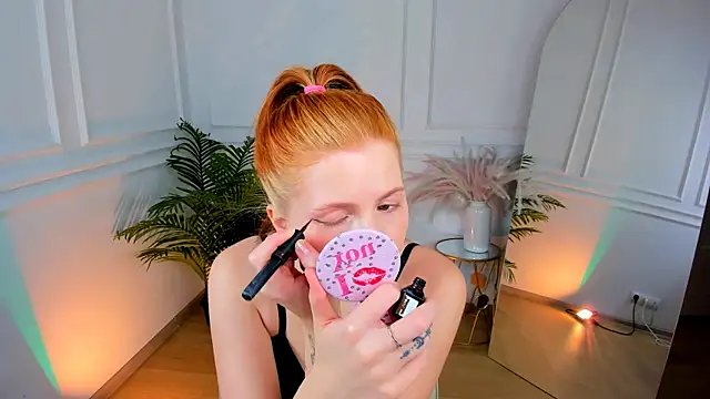 Mira  Blush online show from 11-30-25, 08:46