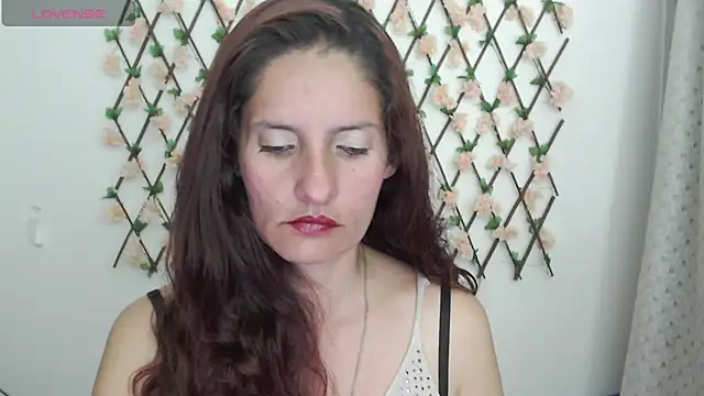 Snapshot of catalina_duran1 chatting on 08-03-26, 05:06 catalina duran1 online show from 08-03-26, 05:06