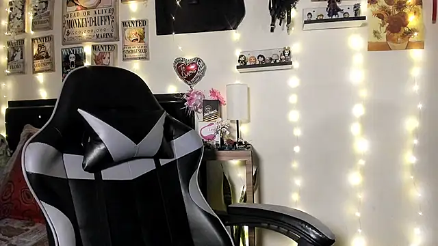 Cristal Jonasxh online show from 09-26-25, 05:44