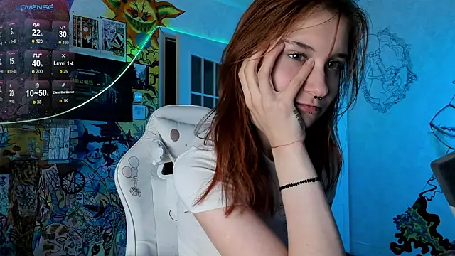 Sunny Mouse  online show from 12-12-24, 08:32