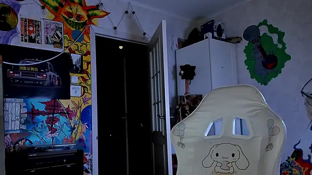 Sunny Mouse  online show from 09-15-25, 06:19