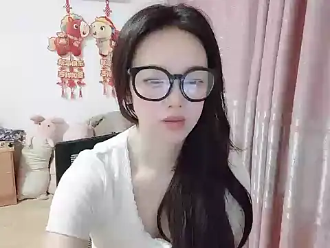 wwcc123 online show from 04-18-26, 03:27