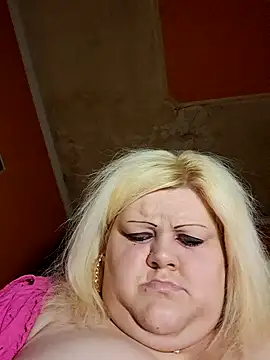 Snapshot of ducicsajsziii chatting on 03-08-25, 04:50 ducicsajsziii online show from 03-08-25, 04:50