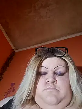 ducicsajsziii online show from 04-23-26, 08:02