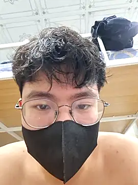 Gwencloudy online show from 02-24-26, 04:10