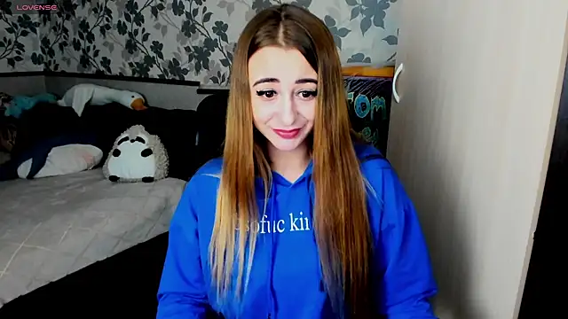 Snapshot of weakness4u chatting on 02-06-25, 03:06 weakness4u online show from 02-06-25, 03:06