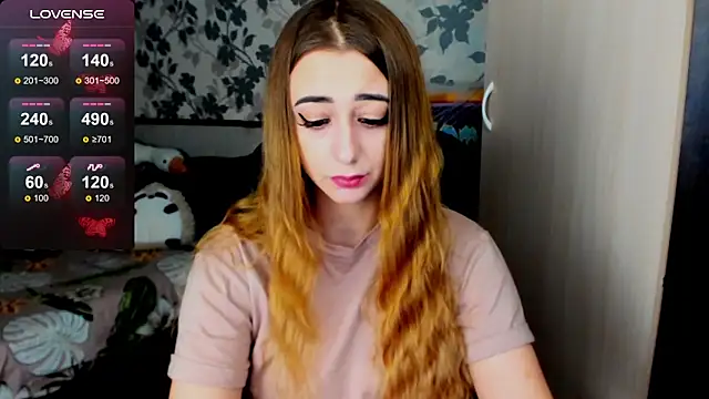 Snapshot of weakness4u chatting on 03-11-25, 02:54 weakness4u online show from 03-11-25, 02:54