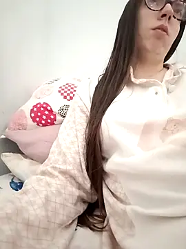 bruna safadinhaa online show from 12-17-25, 03:07