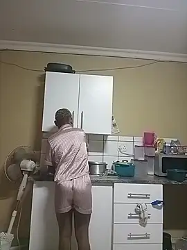 ShooingBunch online show from 04-08-26, 02:50