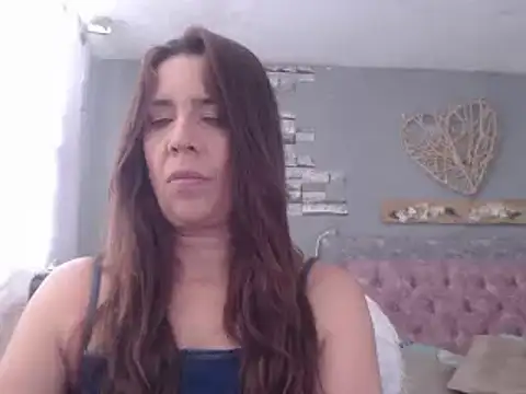 Victoria meester online show from 12-14-24, 04:52