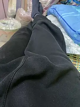 Snapshot of TurkishBigPenis chatting on 12-18-24, 03:11 TurkishBigPenis online show from 12-18-24, 03:11