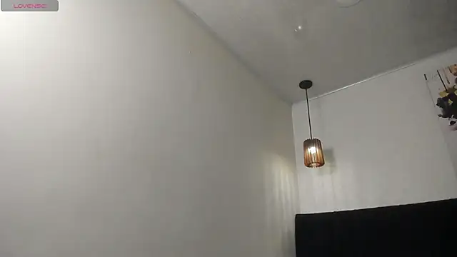 dolly zoe online show from 04-25-26, 01:25