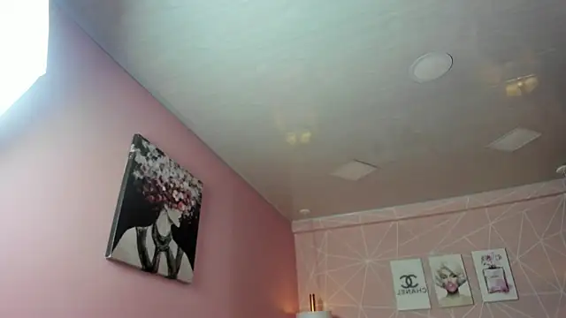 Snapshot of ayshel__ chatting on 11-24-25, 10:31 ayshel online show from 11-24-25, 10:31