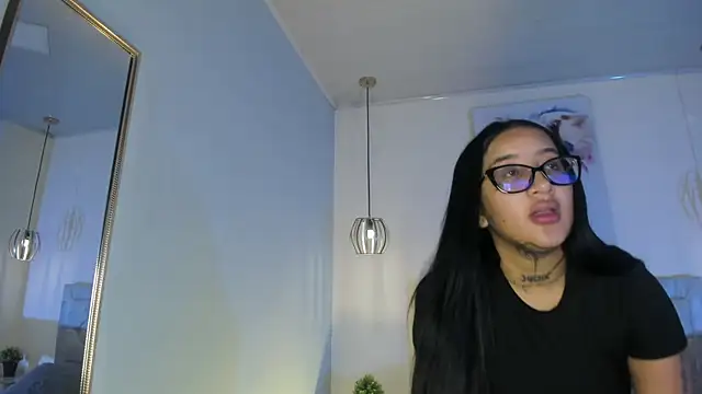 Snapshot of ayshel__ chatting on 11-26-25, 05:19 ayshel online show from 11-26-25, 05:19