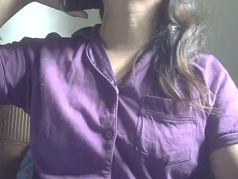 Snapshot of shekira99 chatting on 03-30-26, 02:34 shekira99 online show from 03-30-26, 02:34