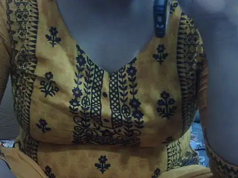 Snapshot of shekira99 chatting on 03-31-26, 06:25 shekira99 online show from 03-31-26, 06:25