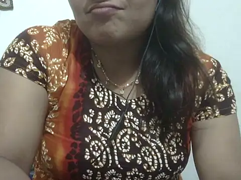 Snapshot of shekira99 chatting on 04-06-26, 03:46 shekira99 online show from 04-06-26, 03:46