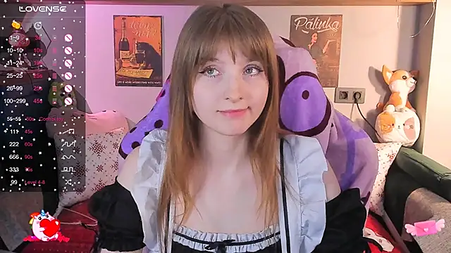 Snapshot of AliceLanley chatting on 12-08-24, 02:19 AliceLanley online show from 12-08-24, 02:19