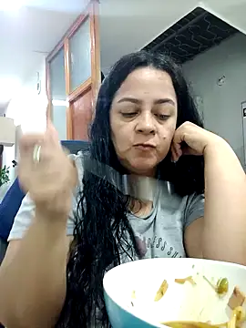 Snapshot of lucia_vonne_ chatting on 12-07-24, 11:12 lucia vonne  online show from 12-07-24, 11:12